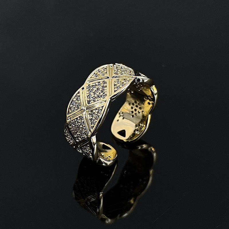Ring Exquisite Wide Version Ring European Gourmet Ring